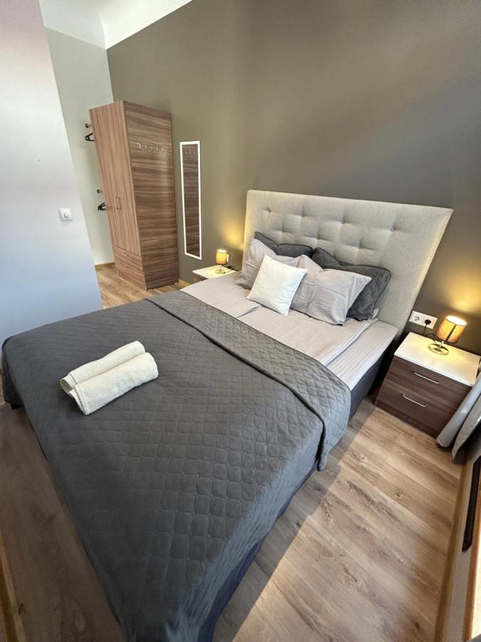 Jon'S 2 Apartments Parnu Ngoại thất bức ảnh