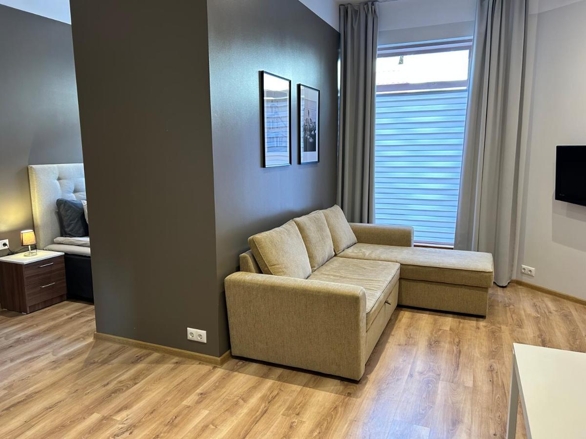 Jon'S 2 Apartments Parnu Ngoại thất bức ảnh