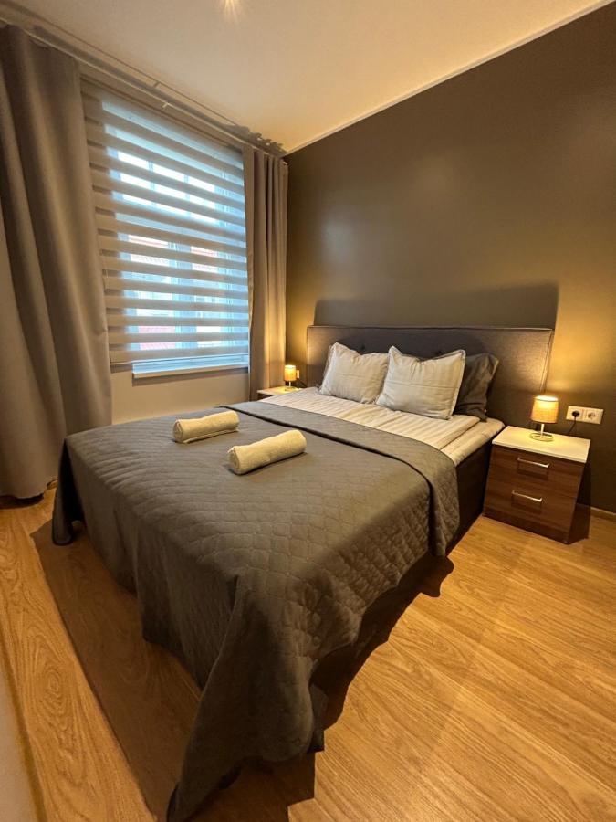 Jon'S 2 Apartments Parnu Ngoại thất bức ảnh