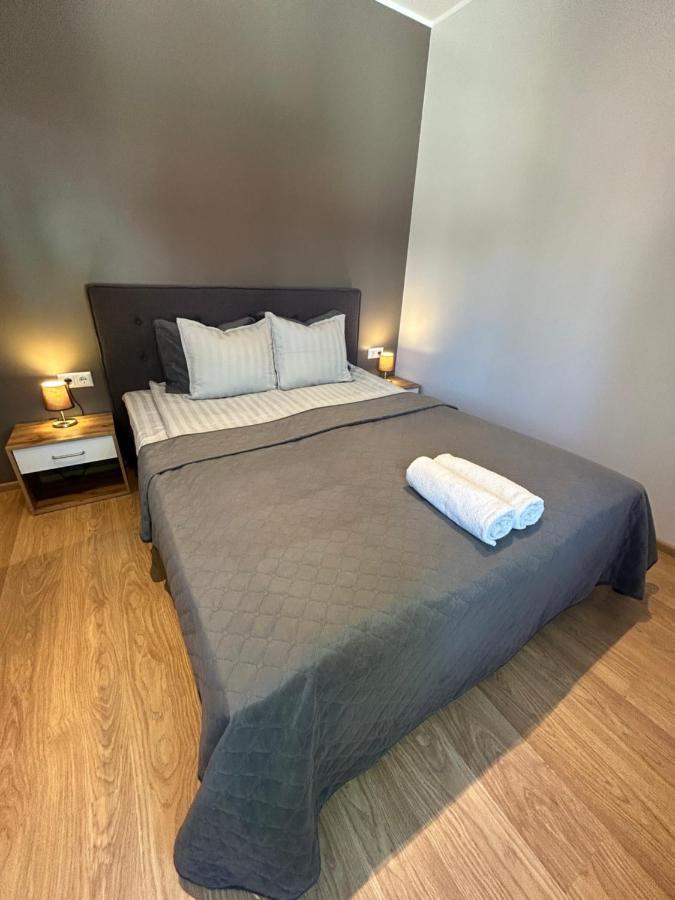 Jon'S 2 Apartments Parnu Ngoại thất bức ảnh