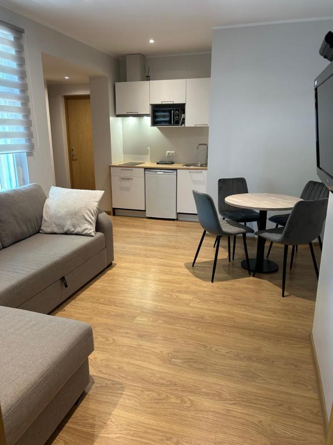 Jon'S 2 Apartments Parnu Ngoại thất bức ảnh