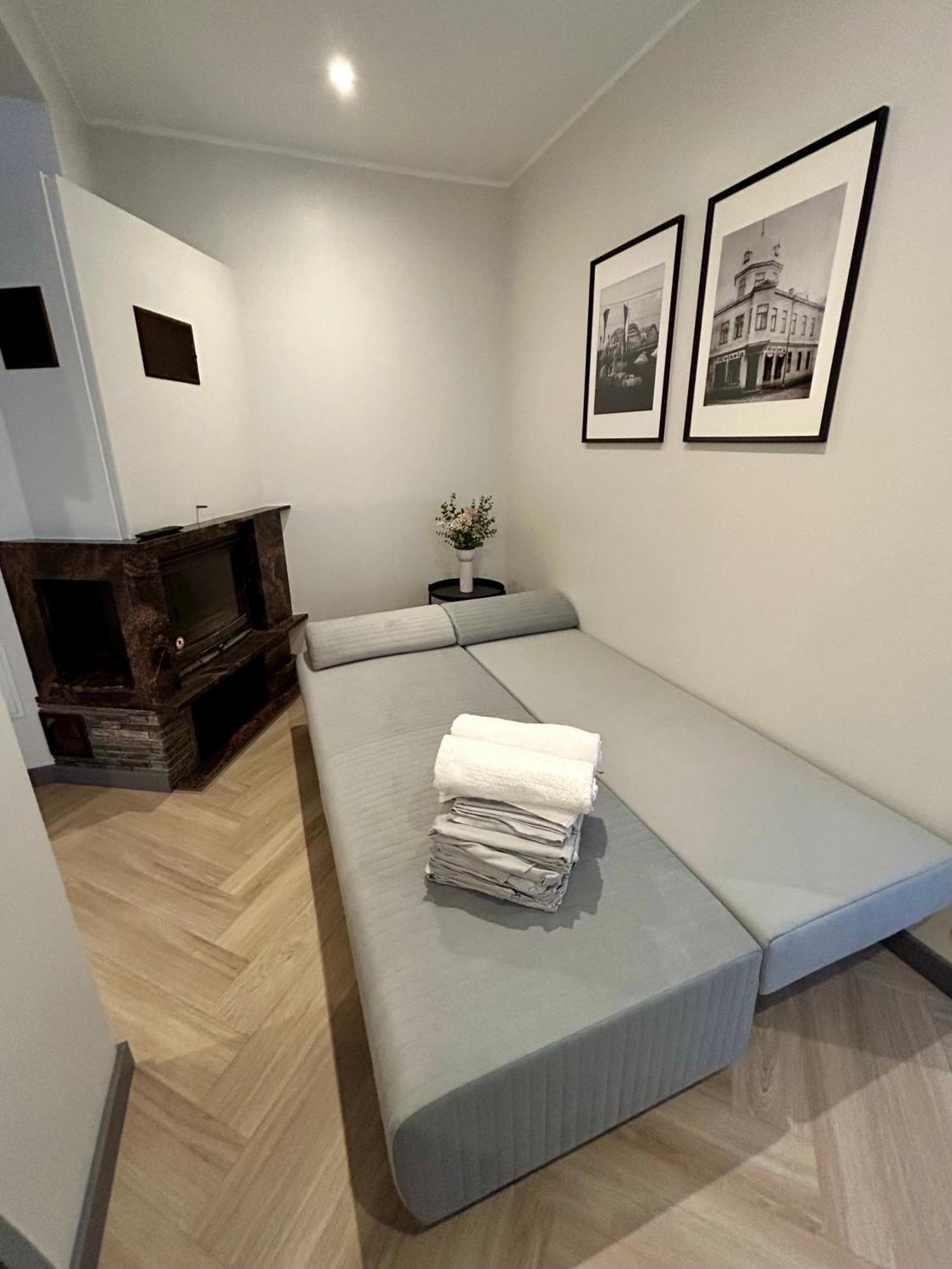 Jon'S 2 Apartments Parnu Ngoại thất bức ảnh