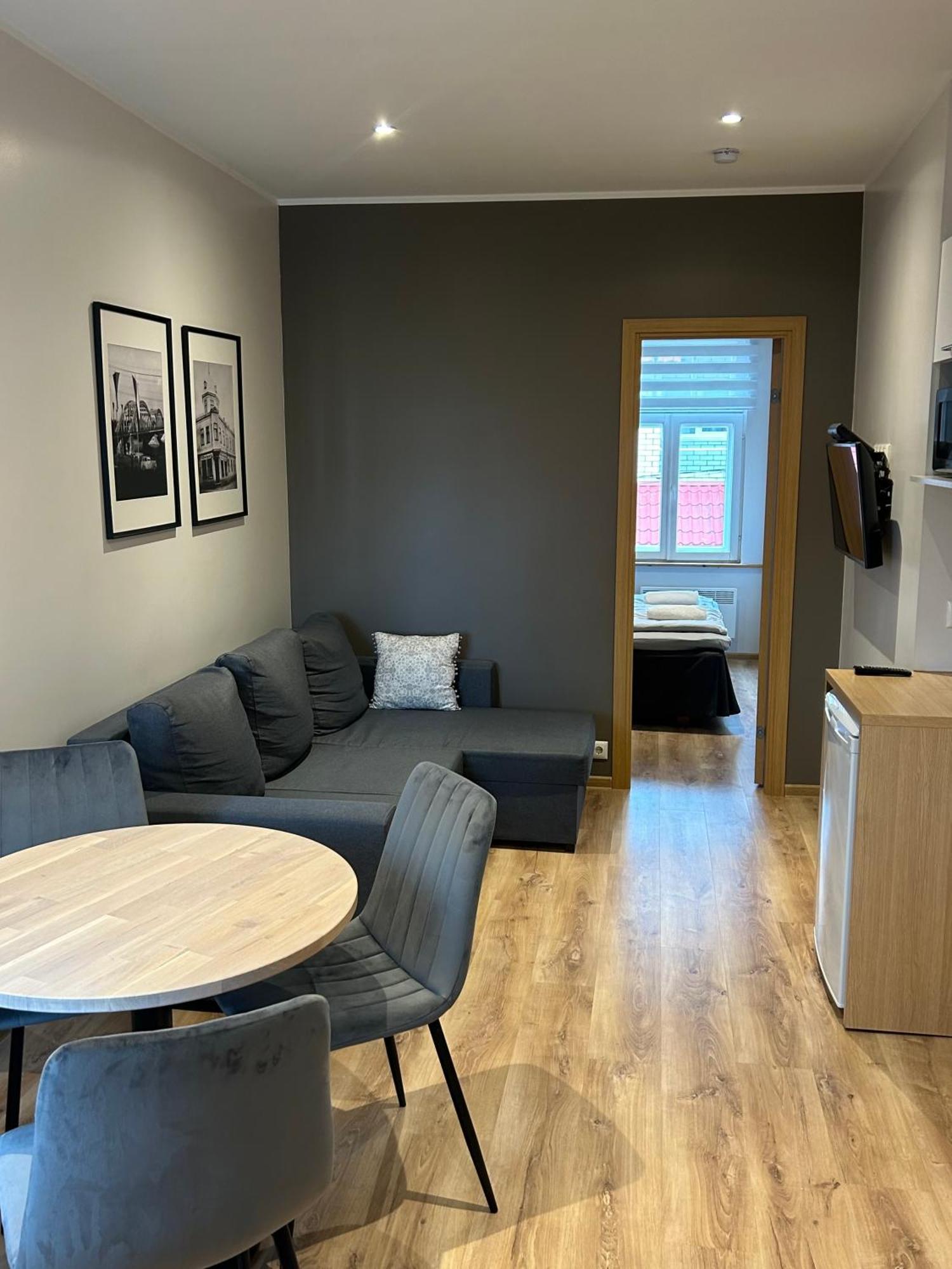 Jon'S 2 Apartments Parnu Ngoại thất bức ảnh