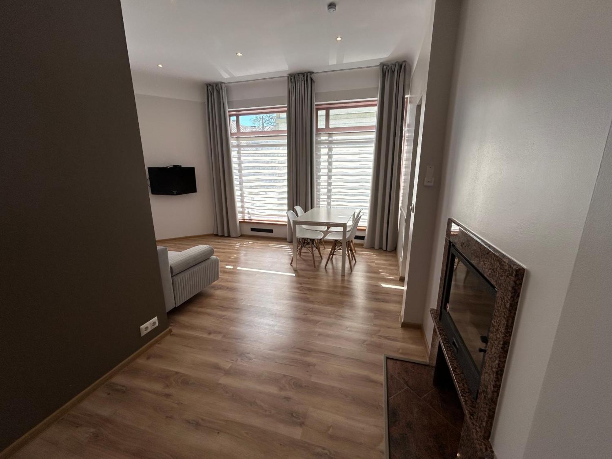 Jon'S 2 Apartments Parnu Ngoại thất bức ảnh
